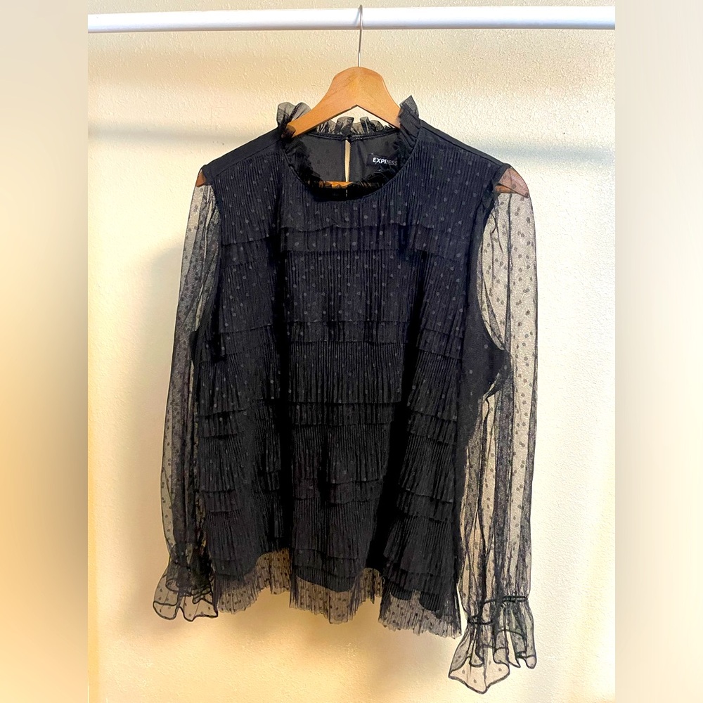 Express mesh layered top size xl
